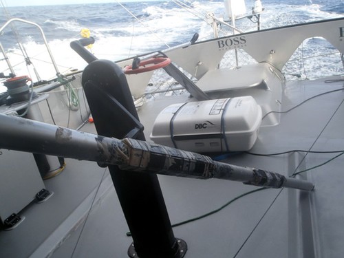 Alex Thomson in emergency repairs to broken rudder tie bar - 2012 Vendee Globe © Alex Thomson http://www.alexthomsonracing.com